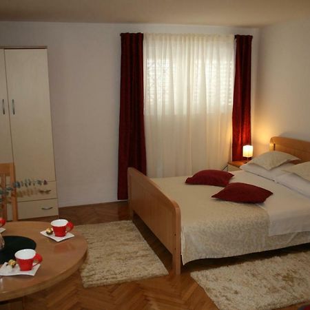 Apartments Josipa Сплит Екстериор снимка